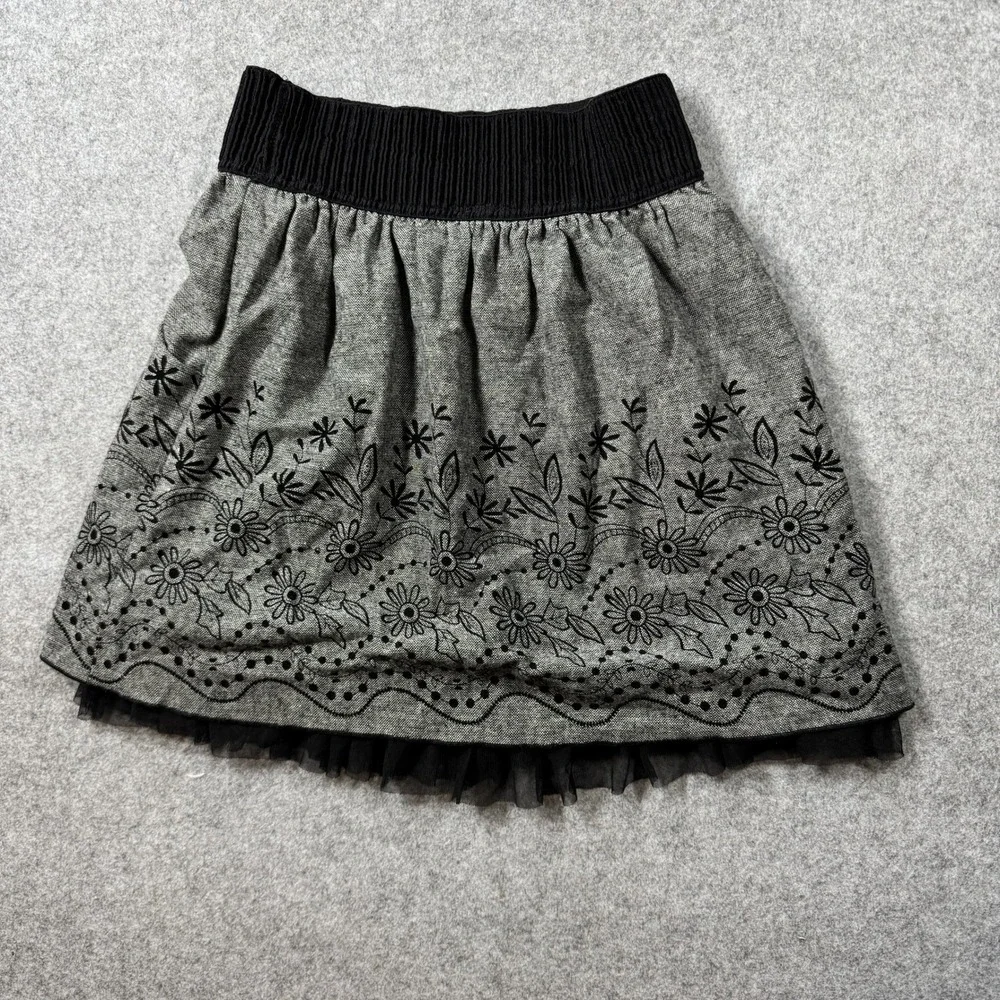 Joe Benbasset Womens Floral Embroidered Mini Skirt Small Gray Wool Blend Smocked